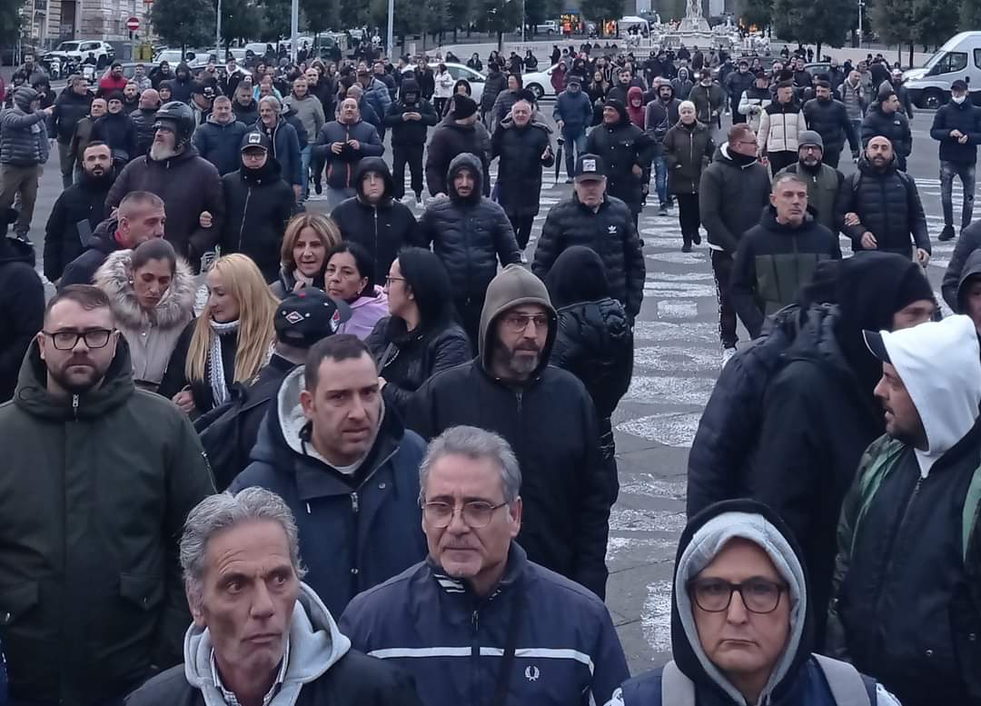 Mercoledì tutti/e a Roma ! – Movimento di lotta 7 novembre, Cantiere 167 Scampia