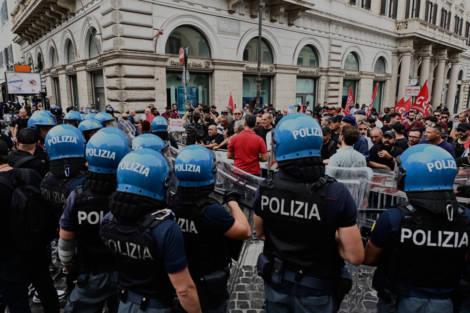 Giù le mani dai disoccupati e dai proletari in lotta! Abbasso la disinformazione di regime! – Movimento 7 novembre, SI-Cobas, Laboratorio politico Iskra