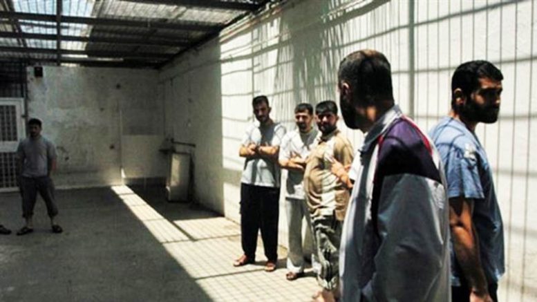 Israele usa la “politica della fame” contro i prigionieri politici palestinesi: la denuncia delle loro famiglie