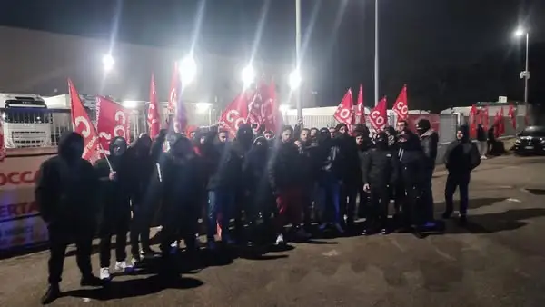 Lotta ad oltranza per porre fine una volta per tutte al sistema di sfruttamento nei magazzini GLS della Campania! – SI Cobas Napoli