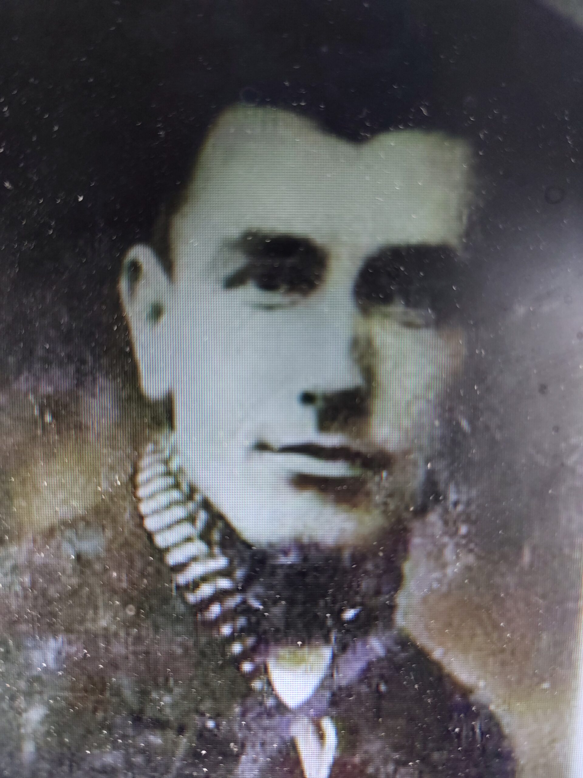 COMUNE, Secondo “Gundín”