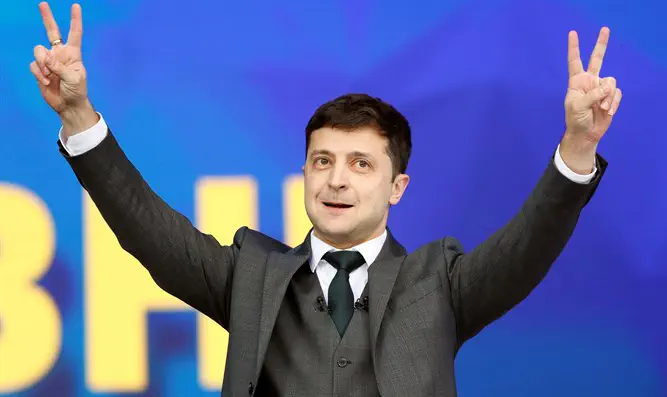 Per la povera mamma di Zelensky, una villa da 3,2 milioni di $ a Dubai