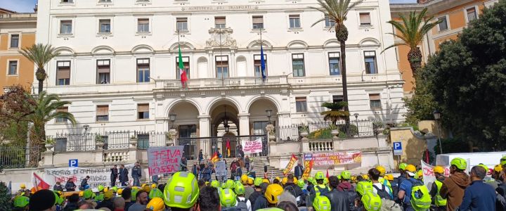 Contratto ferrovieri: la lotta non si ferma