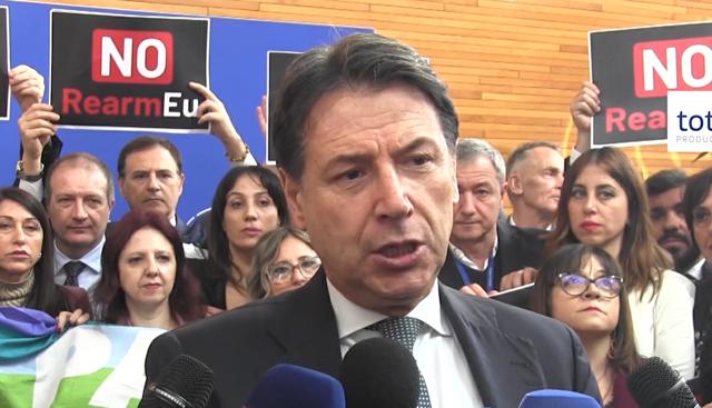 L'”Internazionale della pace” di Conte: una pace per modo di dire…