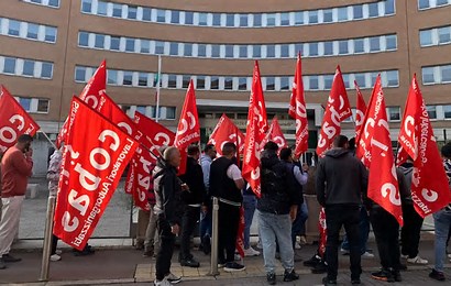 La polizia attacca il presidio degli operai del SI Cobas alla Sicpa di Verolanuova (Bs): feriti, fermi, arresti. Emad libero!