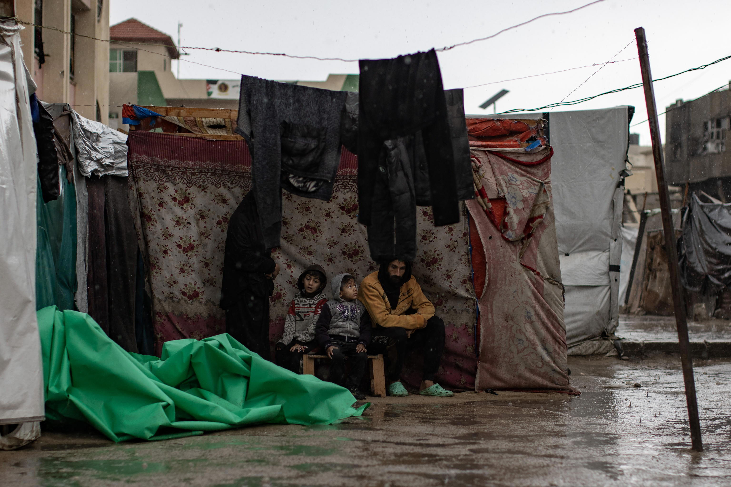 Da Gaza: la guerra è ancora dentro di noi, in ogni notte gelida, in ogni giorno di fame…, di Niazy Nehad Mohammed Awad