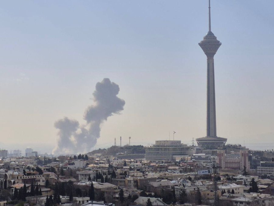 Giù le mani dall’Iran, gangster di Washington e Tel Aviv! – TIR (Italiano – English)