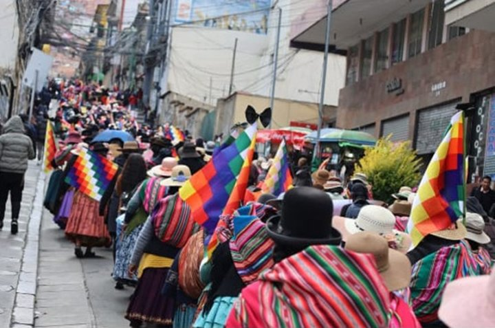 Bolivia: fallita la prova di “dialogo” tra Paz e il movimento, si va verso lo stato di emergenza. E’ l’ora della solidarietà internazionalista!